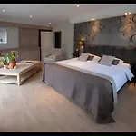 호텔 St. Pol 3*