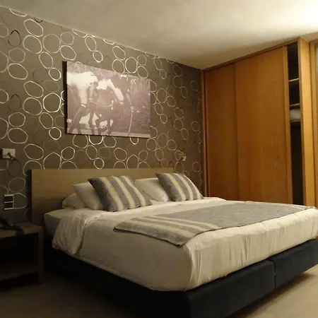 Hotel St. Pol 3*